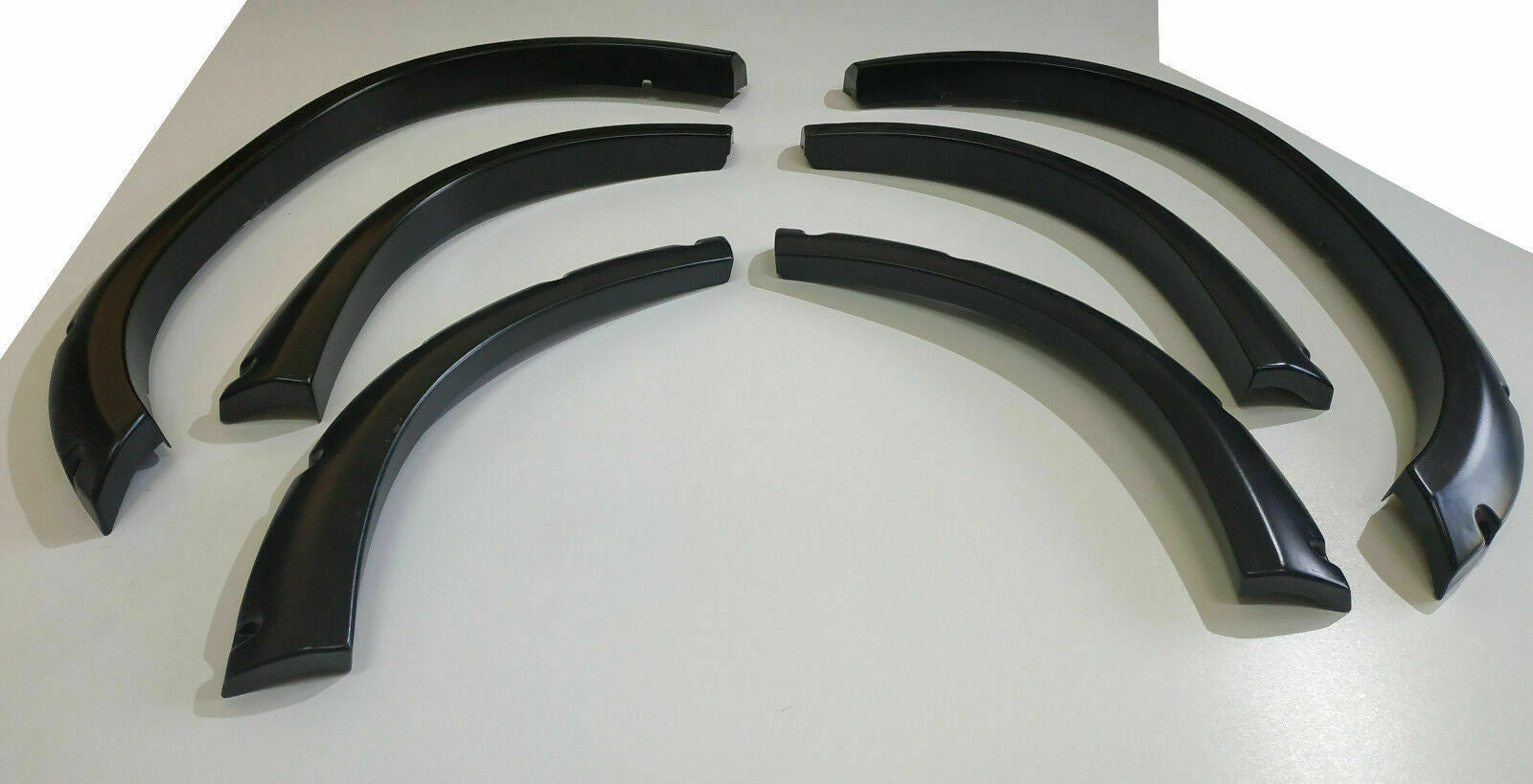 LAND ROVER DISCOVERY 2 MUDGUARD - WHEEL ARCH EXTENSIONS