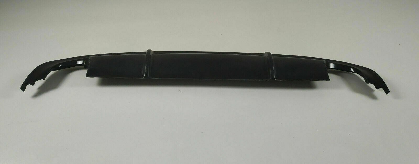 07 A4 Rear Window Diffuser Audi A4 B7 AVANT REAR DIFFUSER – Royal Body Parts